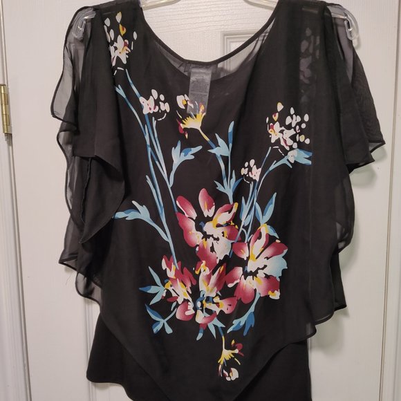 Laura Petite XS black see through top with lining. - Picture 7 of 8